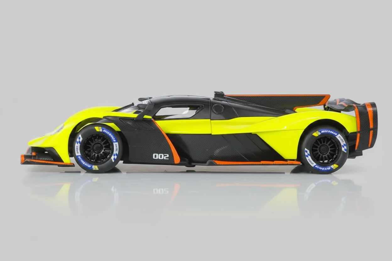 Aston Martin Valkyrie AMR Pro 1/24