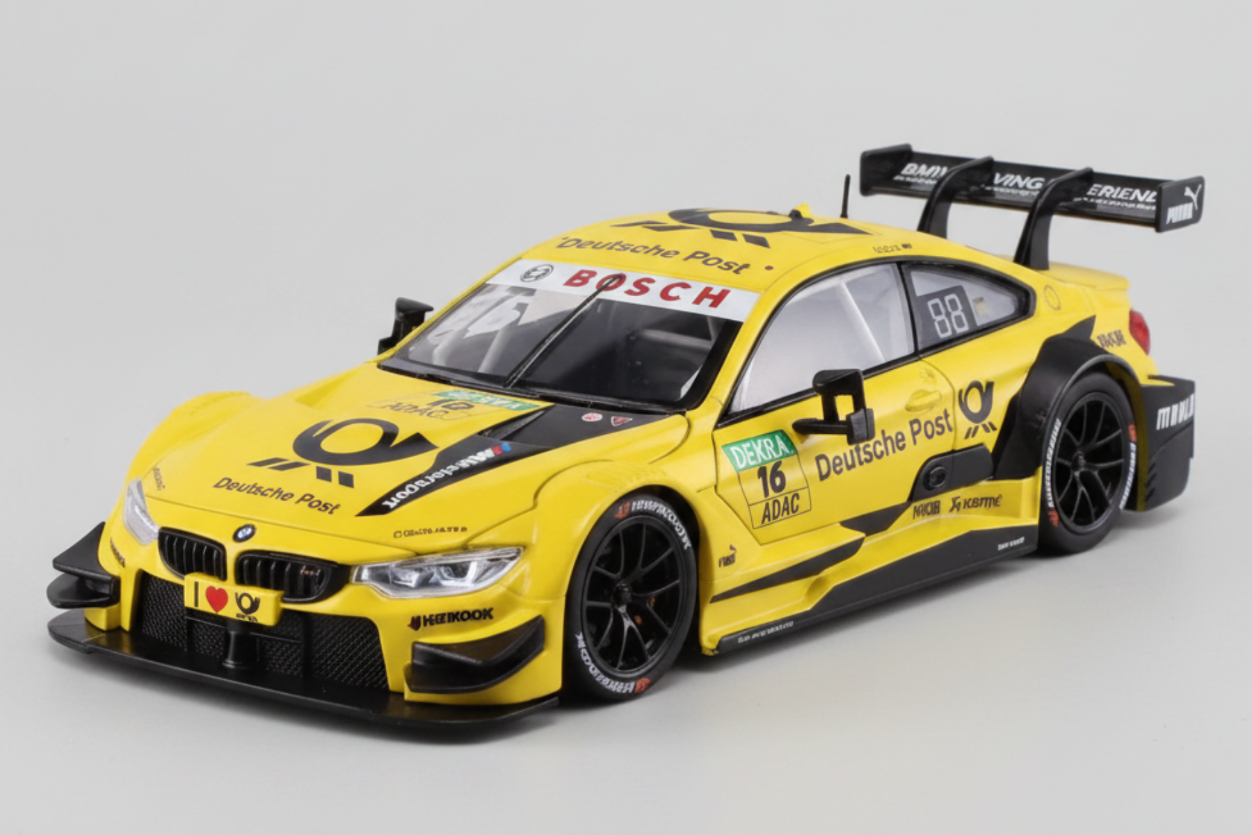 BMW F82 M4 DTM 1/24