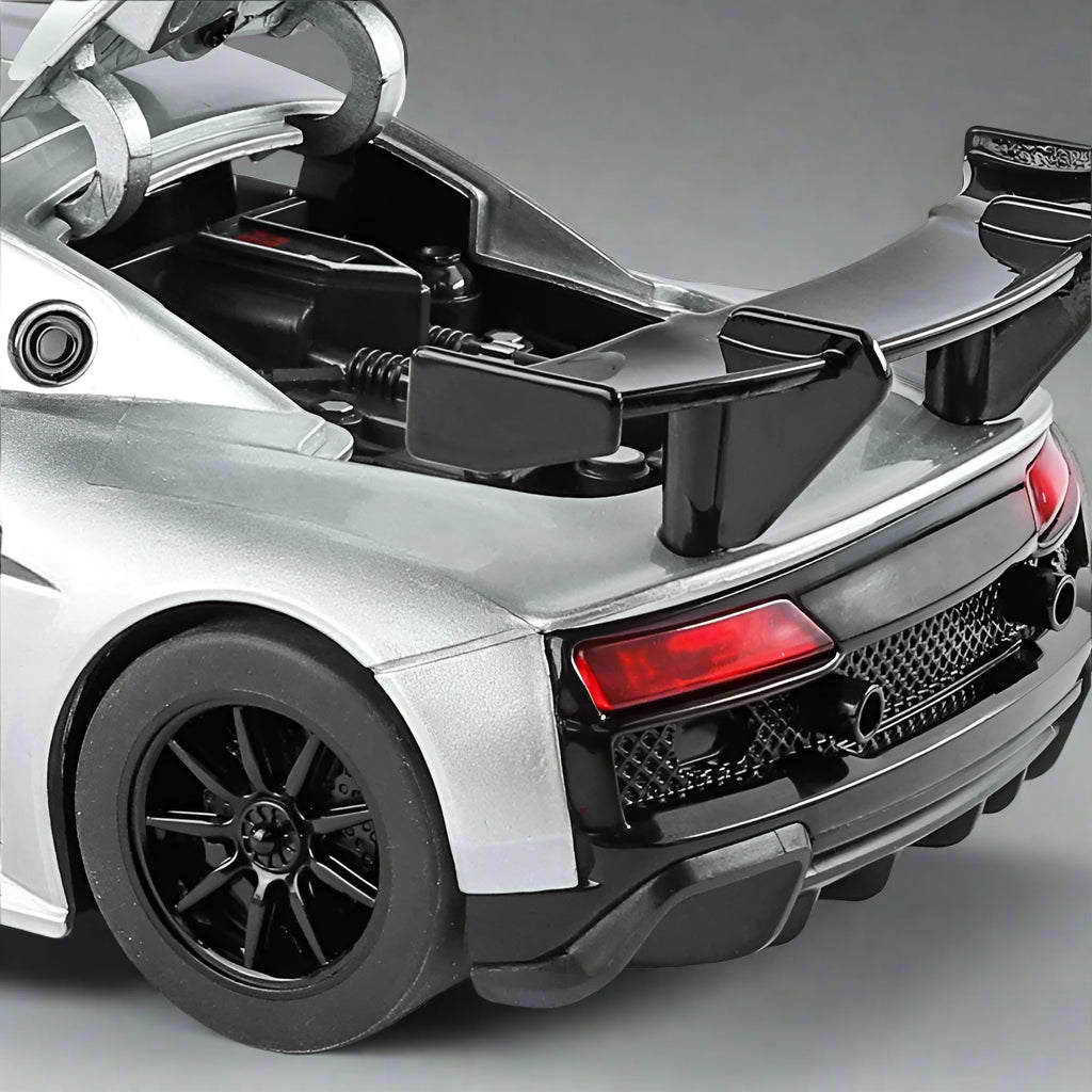 Audi R8 LMS GT2 1/24