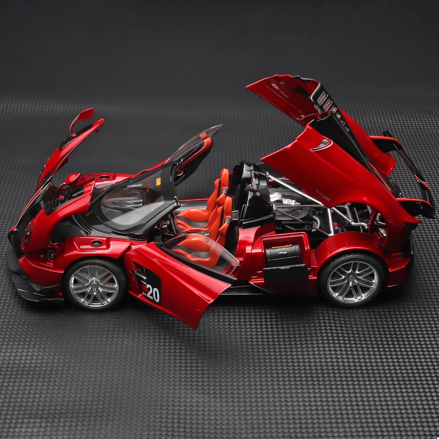 Pagani Huayra BC 1:18