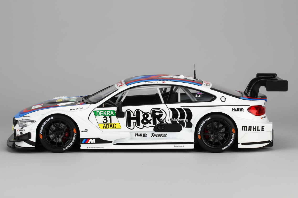 BMW F82 M4 DTM 1/24