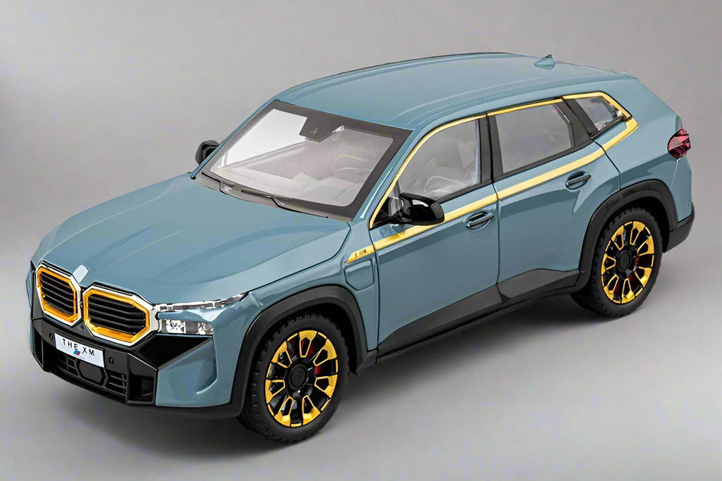 BMW XM 1/24