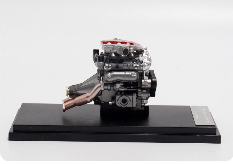 Nissan R35 GTR VR38 Engine 1/18