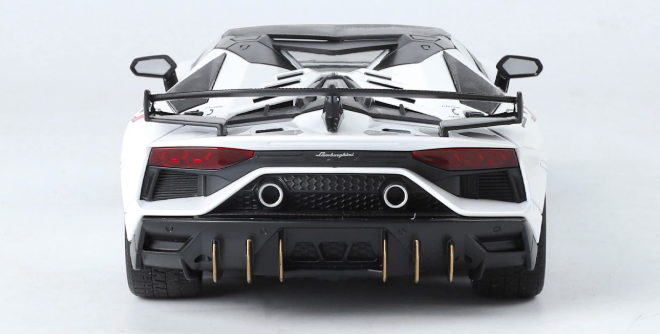 Lamborghini Aventador SVJ